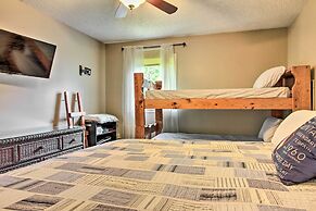 Cozy Condo w/ Magic Mountain Ski-in Access!