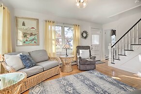 Cozy Historic Wakefield Home Close to Beaches