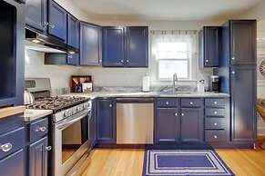 Cozy Historic Wakefield Home Close to Beaches