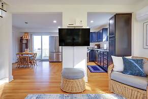 Cozy Historic Wakefield Home Close to Beaches