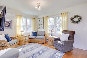 Cozy Historic Wakefield Home Close to Beaches