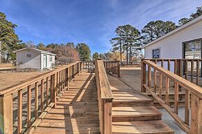 'cozy Cottage' w/ Shared Dock on Dawson Creek
