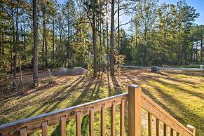 2 Mi to Msu: Chic Cottage Retreat w/ Yard!