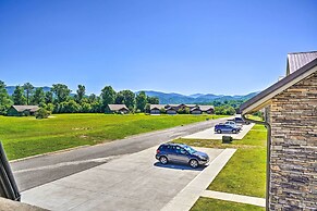 Cozy Townsend Condo, Resort-style Amenities!