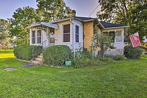 Family-friendly Marlinton Home: Walk Downtown!