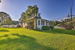 Family-friendly Marlinton Home: Walk Downtown!