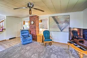 Cozy Ishpeming Cottage w/ Lake & Park Views!