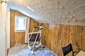 Cozy Ishpeming Cottage w/ Lake & Park Views!