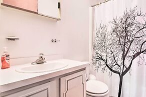 Walk to Ski Trails: Ludlow Home on Okemo Mountain!