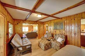 600' of Green Bay Frontage & Dock: Cozy Cottage