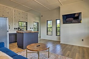Chic Fredericksburg Retreat - Near Wineries!
