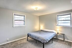 Cozy Milwaukee Home: 3 Mi to Whitefish Bay!