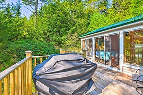 Dreamy Bucksport Hideaway on Freshwater Pond!