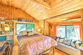 Dreamy Bucksport Hideaway on Freshwater Pond!