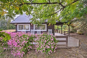 Cozy Ferndale Studio on 20-acre Working Farm!