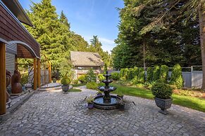 Custom Guemes Home w/ Spectacular Water Views!