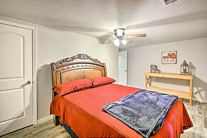 11 Mi to Lake Ouachita: Family Cabin w/ Yard