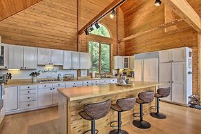 Elegant & Quiet Maine Escape w/ Sauna & Deck!