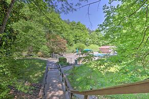 Cozy Sevierville Condo: Balcony, Pool Access