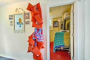 Hartford Cottage w/ Private Beach on Bear Pond!