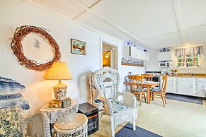 Hartford Cottage w/ Private Beach on Bear Pond!