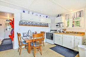 Hartford Cottage w/ Private Beach on Bear Pond!