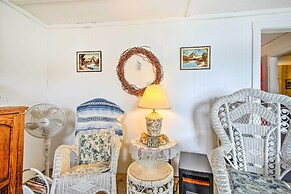 Hartford Cottage w/ Private Beach on Bear Pond!