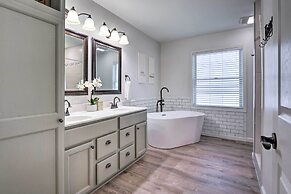 Hilltop Home Inside of Apple Valley!