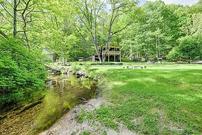 Highlands Cabin on Buck Creek ~ 8 Mi to Town!