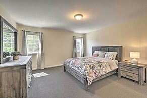 Glen Cove Home: Walk to Boardwalk + Dining!