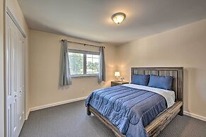 Glen Cove Home: Walk to Boardwalk + Dining!