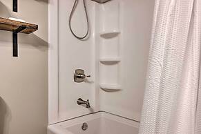 Howdy Haus: Pool + Hot Tub + Outdoor Space