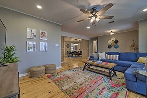 Howdy Haus: Pool + Hot Tub + Outdoor Space