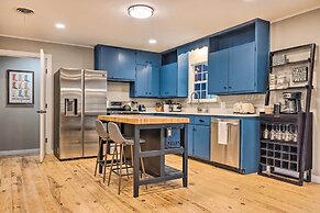 Howdy Haus: Pool + Hot Tub + Outdoor Space