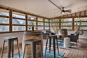 Howdy Haus: Pool + Hot Tub + Outdoor Space