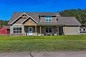 Heart of Black Hills Home by Mickelson Trail!