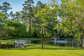 Historic Huntington Home w/ Pond & Flower Gardens!