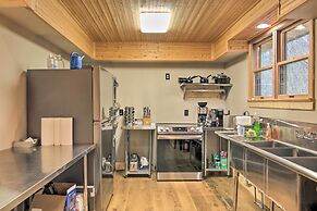 Marshall Home w/ Mountain View, 5 Mi to Downtown!