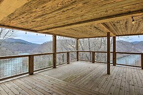 Marshall Home w/ Mountain View, 5 Mi to Downtown!