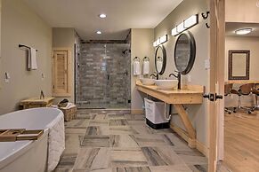 Marshall Home w/ Mountain View, 5 Mi to Downtown!