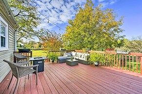 Farmhouse Cottage on 10 Acres: Trails On-site