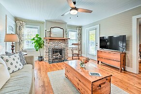 Farmhouse Cottage on 10 Acres: Trails On-site