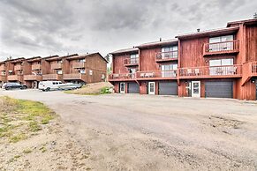 Near Lake Granby: Grand Lake Townhome w/ Views