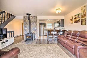 Near Lake Granby: Grand Lake Townhome w/ Views