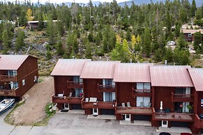 Near Lake Granby: Grand Lake Townhome w/ Views