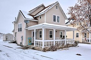 Family-friendly Logan Farmhouse w/ Yard & Near USU