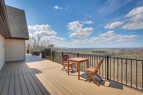 Front Royal Hilltop Cabin w/ Panoramic Views!