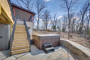 Front Royal Hilltop Cabin w/ Panoramic Views!