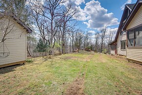Front Royal Hilltop Cabin w/ Panoramic Views!