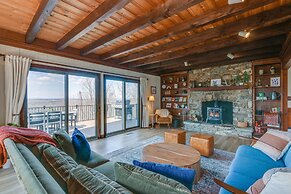 Front Royal Hilltop Cabin w/ Panoramic Views!